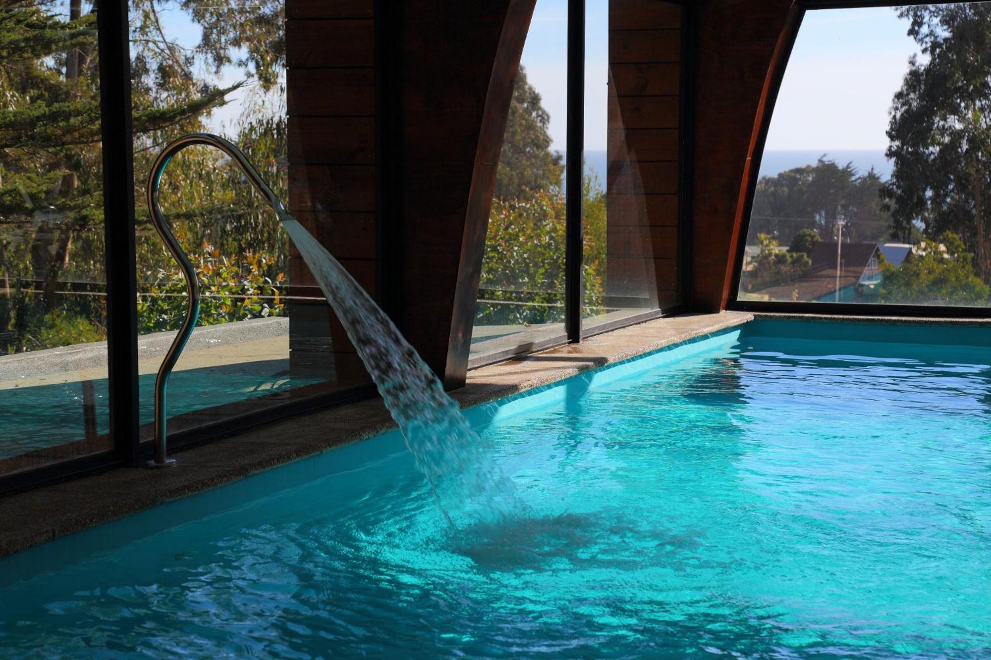 Cabanas Y Spa Costa Patagonia - Piscina Climatizada Пичилему Экстерьер фото